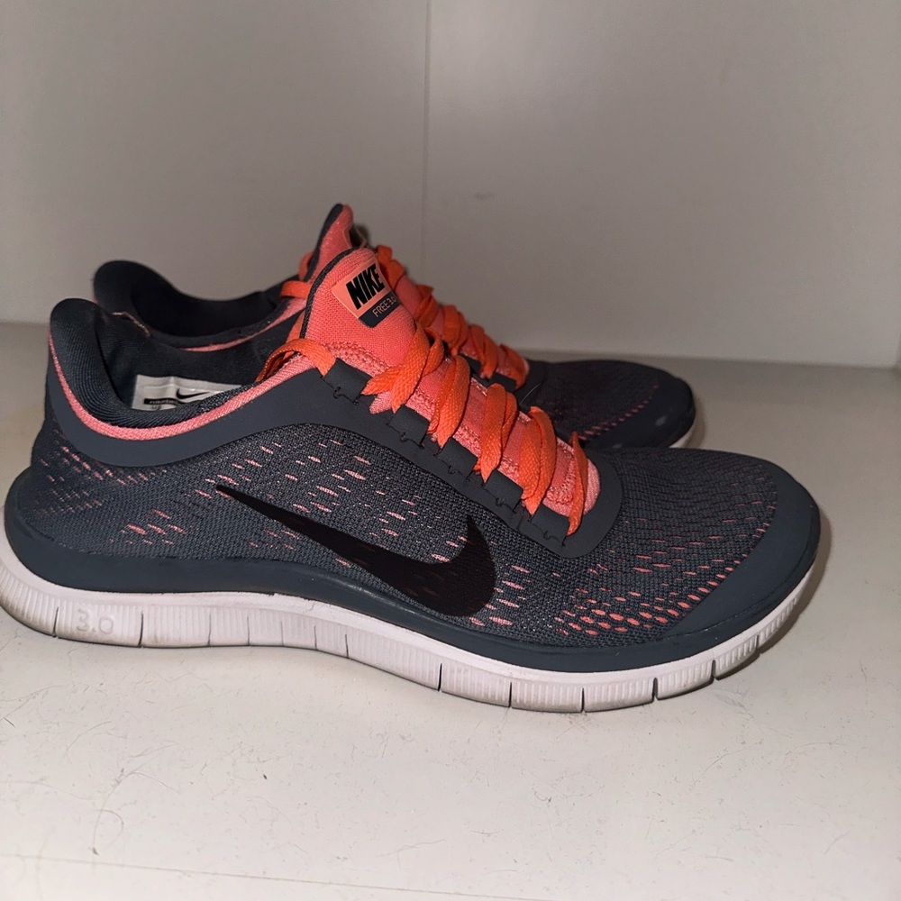 Nike Free - Picture 2 of 6